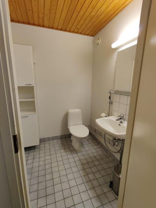 Kotimaailma - Avara Kolmio Saunalla Ja Meri Naekymaellae, Laehellae Helsingin Keskustaa Appartamento *